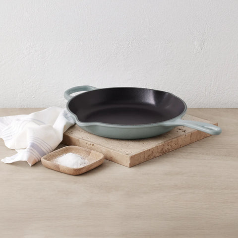 Le Creuset Signature Skillet, 9"
