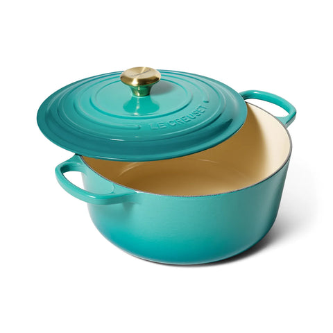 Le Creuset Signature Round Dutch Oven, 7.25 qt.
