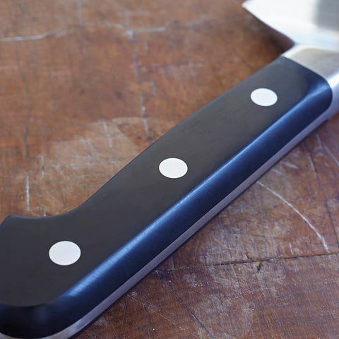 Zwilling J.A. Henckels Pro Rocking Santoku, 7"