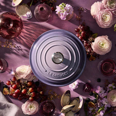 Le Creuset Signature Round Dutch Oven, 7.25 qt.