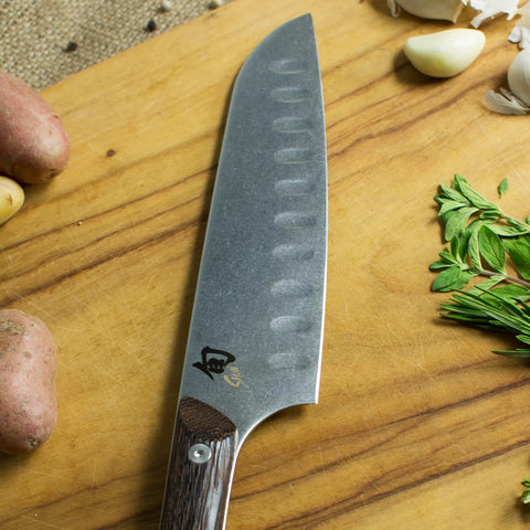 Shun Kanso Hollow-Edge Santoku, 7"