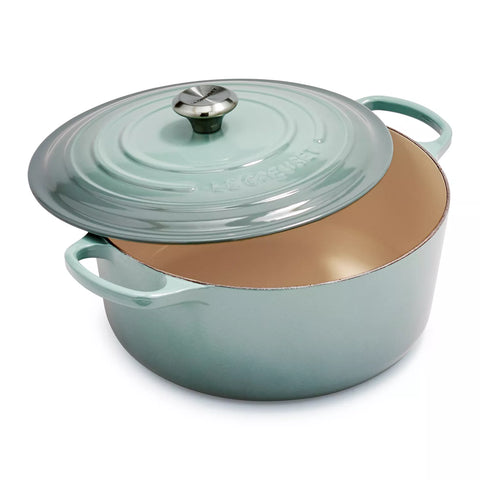 Le Creuset Signature Round Dutch Oven, 9 qt.