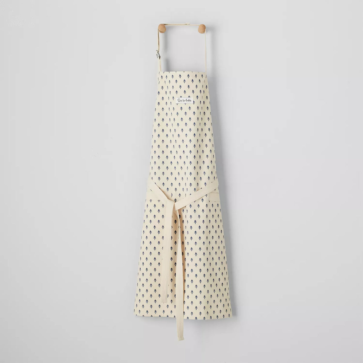Sur La Table Tulip Apron