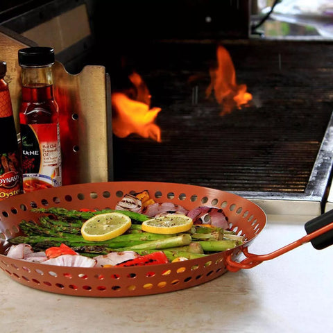 Outset Grill Skillet with Removable Handle