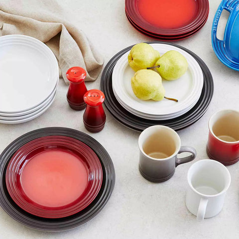 Le Creuset Vancouver Dinner Plates, Set of 4