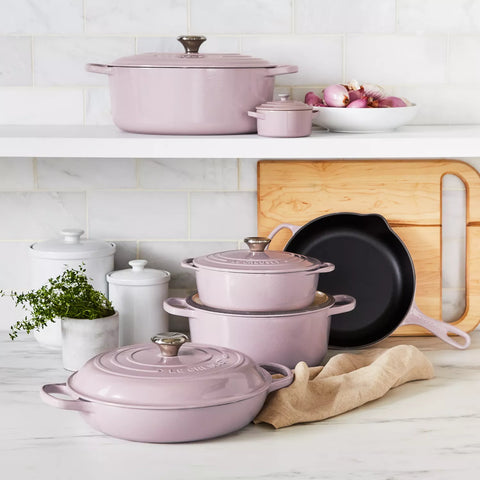 Le Creuset Signature Round Dutch Oven, 5.5 Qt.
