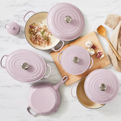 Le Creuset Signature Round Dutch Oven, 5.5 Qt.