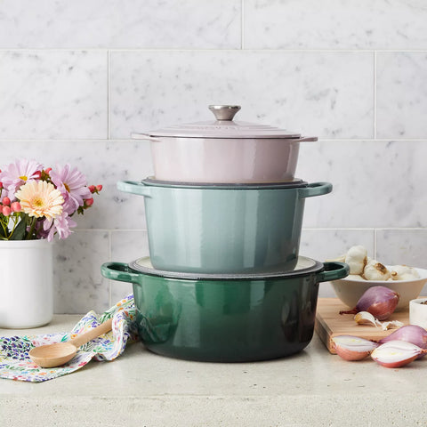 Le Creuset Signature Round Dutch Oven, 7.25 qt.