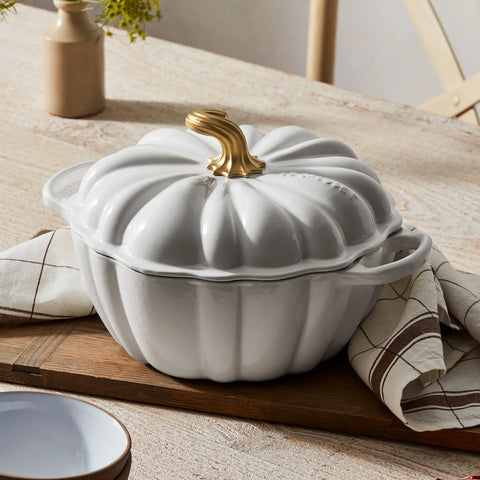 Le Creuset Signature Pumpkin Cocotte, 4 Qt.