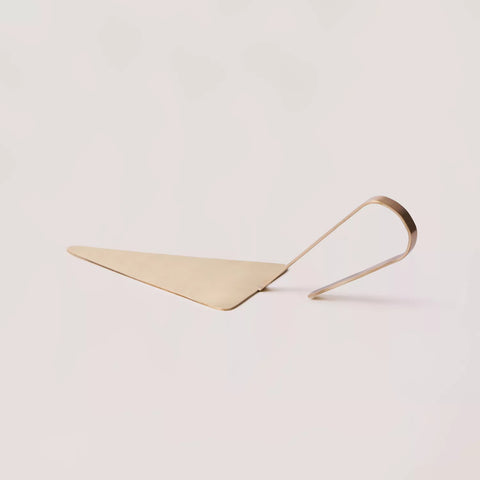 Fleck Loop Cake Server