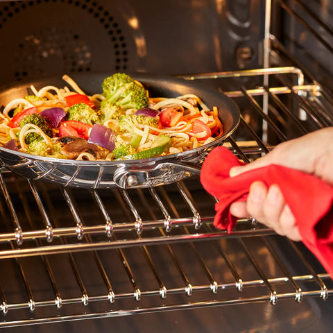 All-Clad D3 Stainless Steel Nonstick Egg Perfect Pan