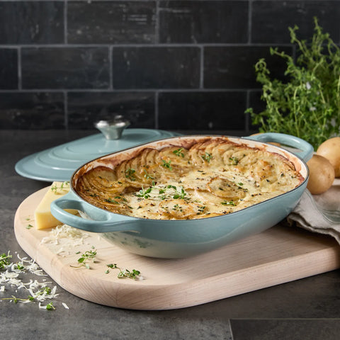 Le Creuset Signature Oval Casserole, 3.75 qt.